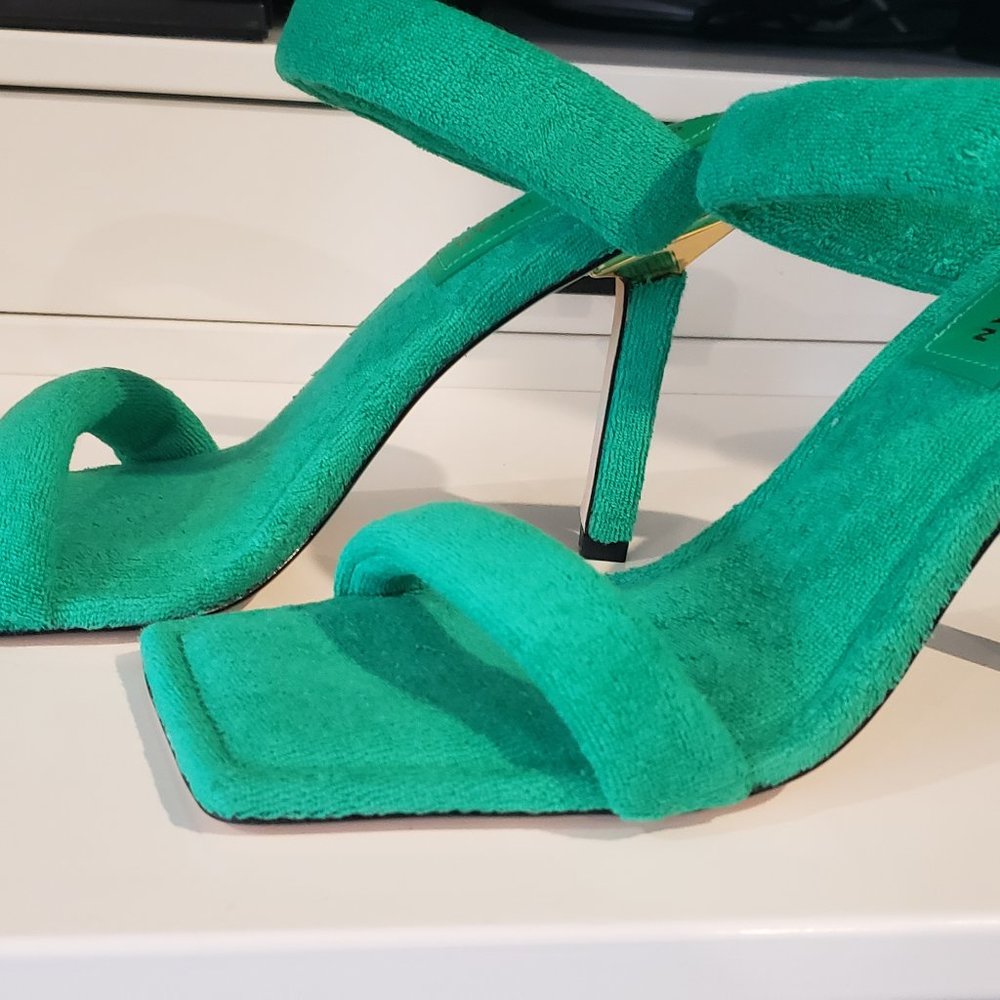 NWT:  Good American Terry Slip-On High Heels-Green, Size 10 - Picture 3 of 8